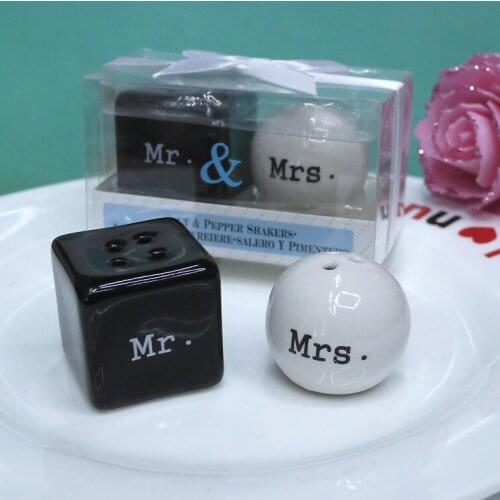 Wedding Favors Mr&Mrs Ceramic Pepper Shakers Wedding Gift Salt&Pepper Shaker Favors+FREE SHIPPING+ 200pcs/lot(100sets)