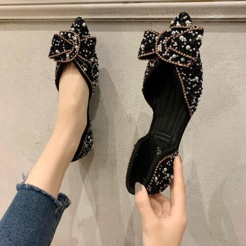 Womens flat shoes 2020 new autumn Korean version of the wild soft bottom pearl shallow mouth peas shoes shallow mouth shoes