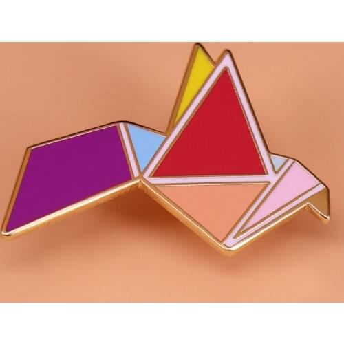 Paper crane enamel pin origami art brooch cute pins flight animal jewelry women accessories shirts backpack badge gift for her