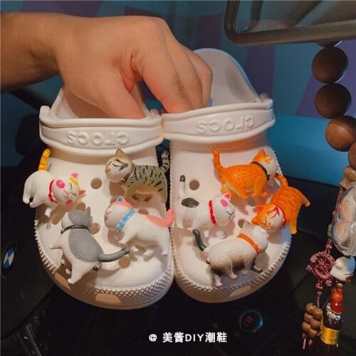 Novelty Animals Charms Cute Cat Shoe Accessories Buckle Garden Shoes Decorations Fit Croc JIBZ Kids X-mas Clogs Girls Gifts
