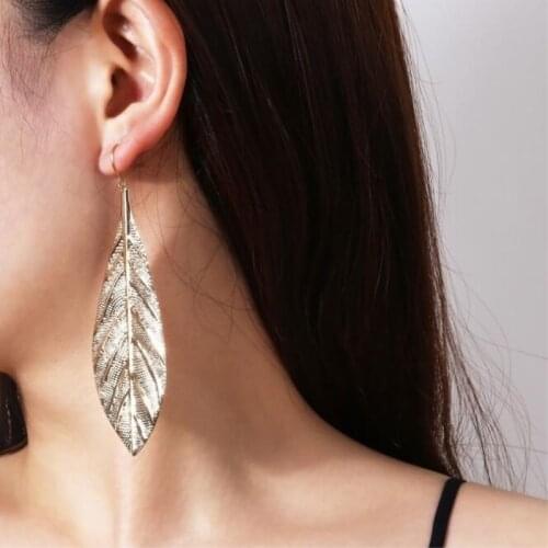 Timlee E008 Free shipping,New Personality Exaggeration Leaf Metal Dangle Earrings,Fashion Jewelry wholesale