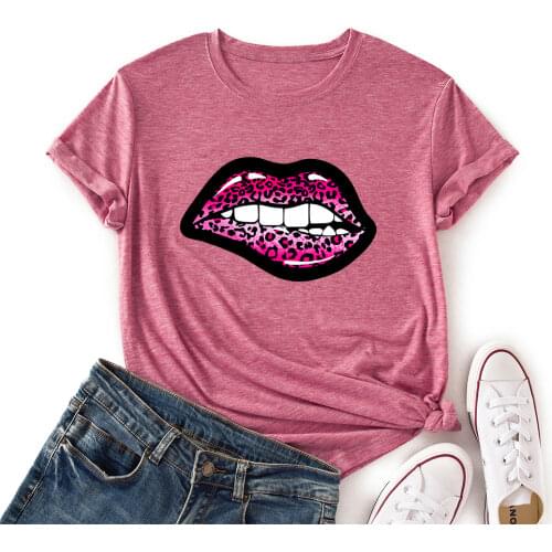 Woman Short Sleeve Colored Graphic Tees Summer T-Shirt Female Tops Shirts for Women Purple Red Leopard Print Lips Kiss