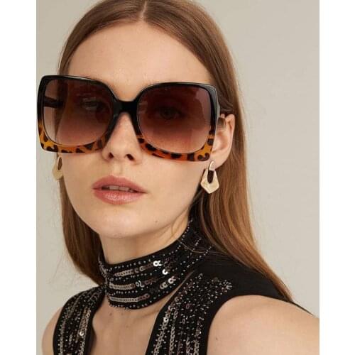 Celebrity Large Square Sunglasses Women Brand Oversized Sun Glasses Men Vintage Letter T Shades Lady Windshield Oculos UV400