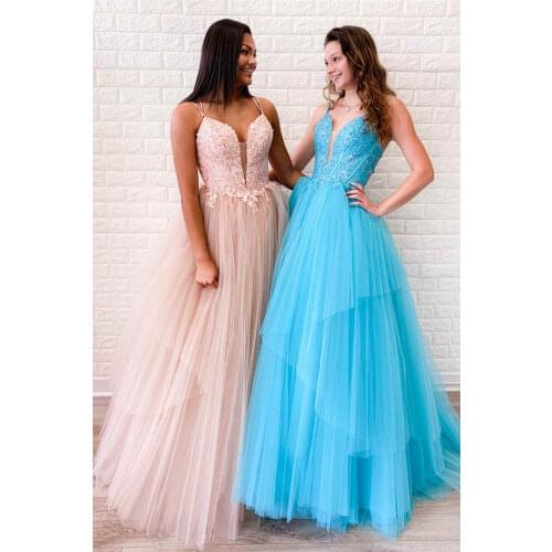 Sexy Plunging Neckline Sweetheart Spaghetti Strap Backless Tulle Prom Dress Mesh Lace Bodice Tiered Girls Maxi Skirt for Party