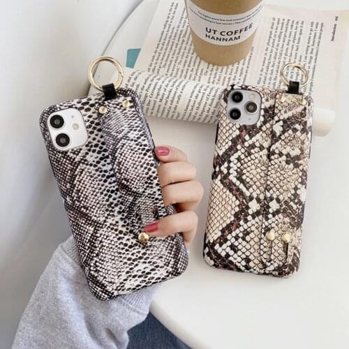 Luxury Leopard Snake skin Wristband bracket Soft Phone Case For iphone 12 MINI 7 8 Plus X XR XS 11 Pro Max SE 2020 Cover
