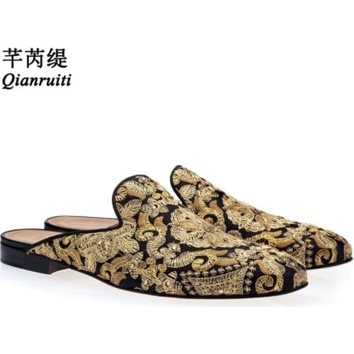 Qianruiti Design 2019 Golden Floral Embroidered Mules Men Canvas Shoes Slip-on Crystal Embellishments Flat Slippers Casual Shoes