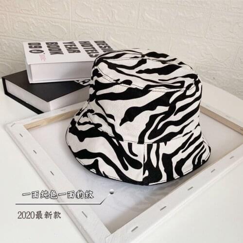 New cute cow fishermans hat Korean four seasons double sided can wear basin hat show face small bucket hat lovers fashion hat