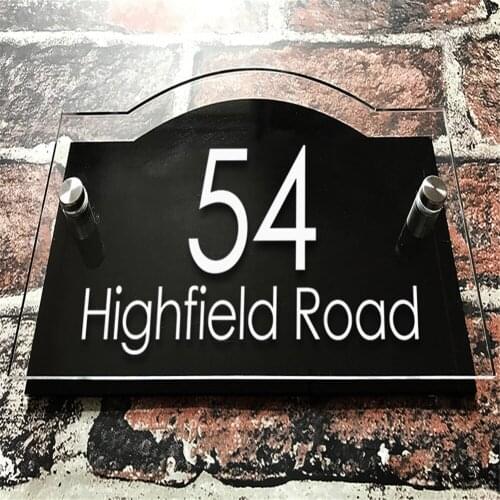 Customized/Personalized Modern Clear Acrylic House Signs Door Plates Plaques with Black Aluminum Plastic Panel