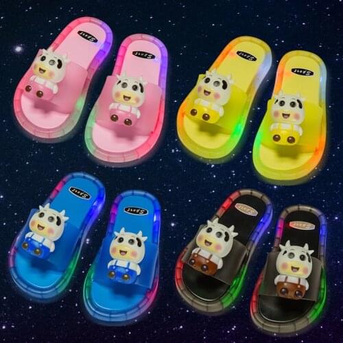 2021 Footwear Luminous Jelly Summer Childrens LED Slipper Girls Slippers PVC Non-slip Beach Sandals Kids Home Bathroom Cattle