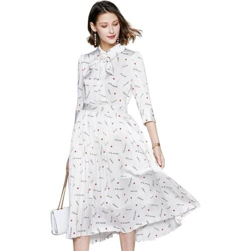 Spring and summer 2020 new fashion women letter print dress half sleeve temperament lady neckline pleated dresses