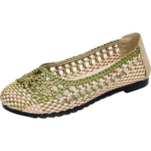 Old Beijing cloth shoes womens net shoes summer flat breathable casual shoes light mesh mother shoes woven womens shoes