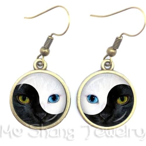 Two Eyes Black and White Symbol Jewelry Yin Yang Glass Earrings Pendant Natural Rustic Boho Style Symbolizing Harmony