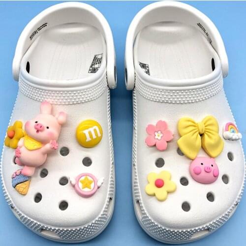 Trend All-match Croc Charms Designer Cute Pink Cartoon Pig Clogs Shoe Buckle Bundle Quality Charms for Crocs DIY 2021 Hot Sale