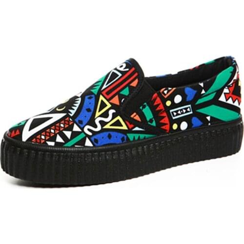 Spring and Autumn New Graffiti Women Canvas Shoes Shallow Rubber Ladies Casual Shoes Round Toe Female Flat Casual Shoes