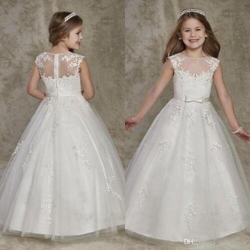 2021 Lovely Flower Girls Dresses for Weddings Cute Sheer Lace Applique Jewel Neck Ivory A Line Tulle Princess Communion Dress Fl