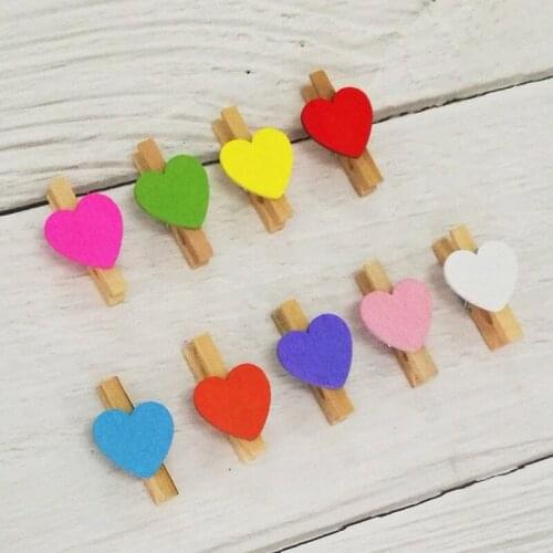 5Pcs/Lot Handicrafts Photos Papers Clothes Pegs Home Bachelorette Party Decorations Mini Romantic Loving Heart Shape Wood Clips