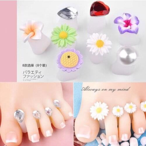 8pcs Nail art Silicone Toe Separator Finger Spacer concealer for toes dividers of Manicure tools Accessory pedicure chair