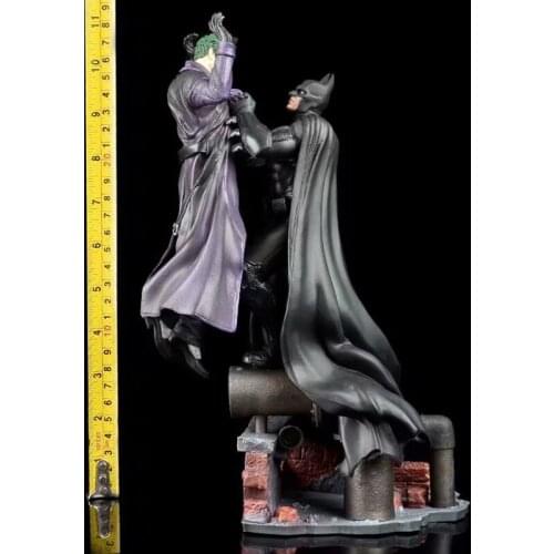 Arkham Origins Bruce Wayne VS Joker Statue Action Figure Model Toys Anime Joker PVC Figurine Figure With Base 28CM