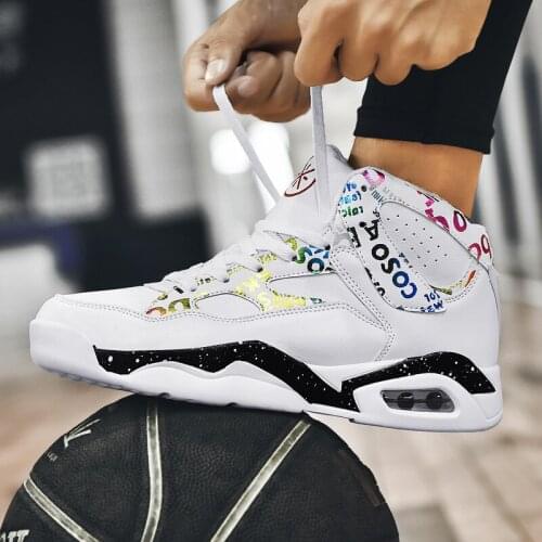 2019 autumn and winter fashion basketball shoes sneakers men Lightweight basketball shoes sneakers