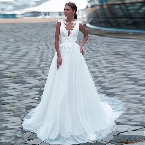 Bohemian Wedding Dress V-Neck A Line Boho Simple Tulle Appliques Bridal Gown vestido de noiva 2021 Elegant Plus Size Bride Dress