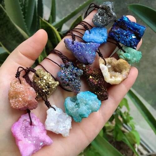 Small Pendulum Natural Stone Necklace Colorful Agates Quartz Irregular Geode Rock Crystal Pendant Necklace Reiki Healing Jewelry