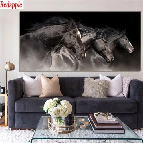 Full square diamond painting Modern animal art, three running horses pictures for embroidery round diamond mosaic paintings