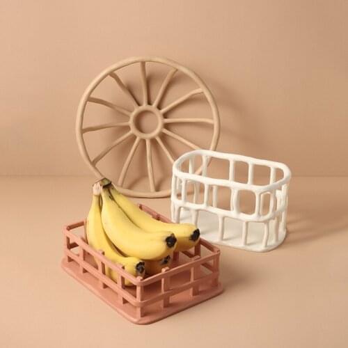 Nordic Creative Resin Morandi Hollow Fruit Tray Home Living Room Porch Desktop Fruit Plate Snack Candy Bowl Furnishings Crafts