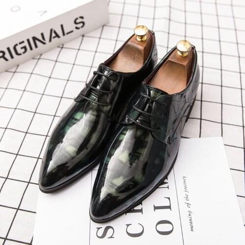 YEINSHAARS Popular Casual Mens Shoes Glitter Green Print Flat Formal Oxfords Wedding Evening Dress Shoes Sapato Social Masculino