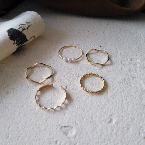 Vimail Engagement Rings