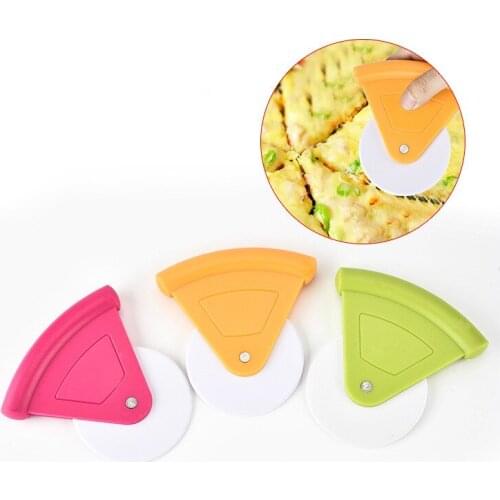 Kitchen Gadget Multifunctional Food Grade Plastic Pizza Knife Three Color Baking Tool Pizza Knife Tool 3pcs/lot