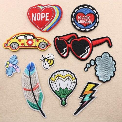 50pcs/lot Feather Lightning Glasses Embroidery Patches Letters Clothing Decoration Accessories Diy Iron Heat Transfer Applique