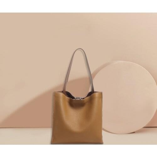 Fashion, leisure, light and versatile one-shoulder messenger portable color-blocking element large-capacity tote bag