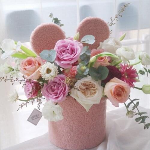 Creative Mickey Bucket Flannel Round Flower Packaging Gift Box with Hand Gift Party Favor Bags Christmas Box