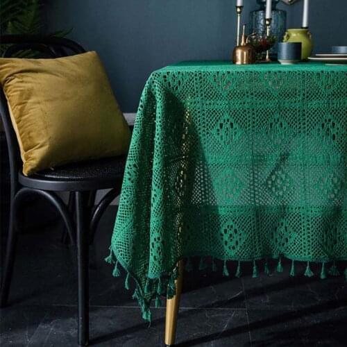 MCAO Lace Tablecloths On The Table
