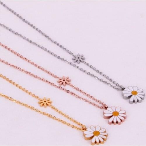 Korean Style Stainless Steel Love Yellow White Daisy Flower Plant Pendant Necklace Rose Gold Color Women Female Party Gift
