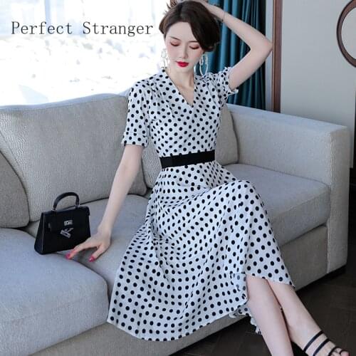 High Quality 2021 Summer Dress For Women V Collar Dots Printed Short Sleeve Women Chiffon Long Dress