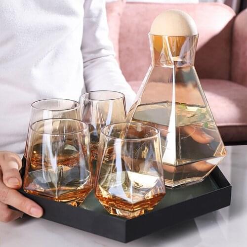 Diamond shaped glass water bottle with natural wooden ball lid cooling water bottle juice drink water bottle home drink bottle
