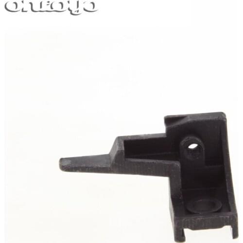 Industrial Overlock Sewing Machine Spare Parts For SIRUBA 747 four-thread Sewing Machine Upper Knife Clamp KR19