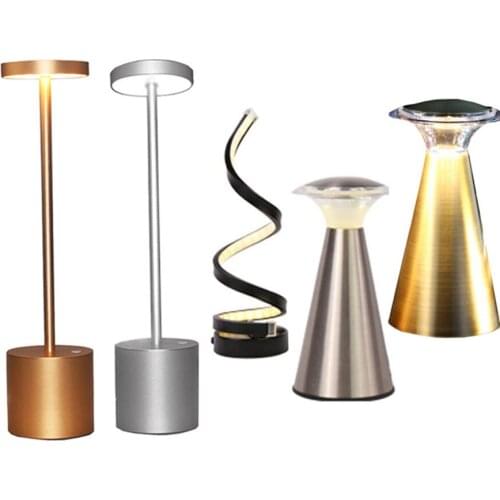 Touch Sensor Vintage Bar Table Lamps Wireless Iron Desk Light Restaurant Cafe Table Light Portable Bedroom Bedside Night Light