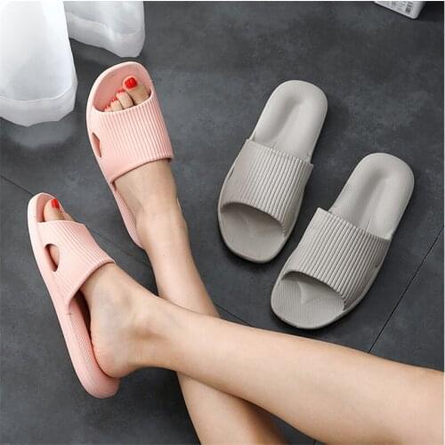 Mens Massage Slippers Summer Beach EVA Soft-Soled Non-Slip Sandals Leisure Men And Womens Indoor Bathroom Non-Slip Shoes