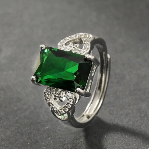New Arrival Luxury 925 Silver Hollow Heart Ring Inlaid Simulation Emerald Zircon Adjustable Ring For Women Fashionable Jewelry