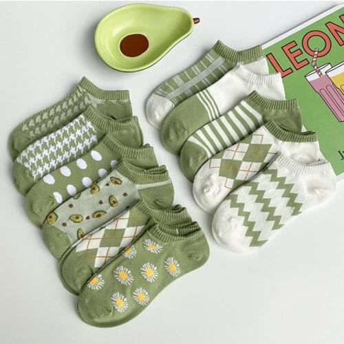 Hot Avocado Green Short Women Socks Stripe Rhombus Lattice Dot Houndstooth Daisy Retro Cute Socks High Quality Cotton Boat Socks