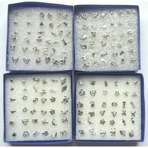 ZIVangela Stud Earrings