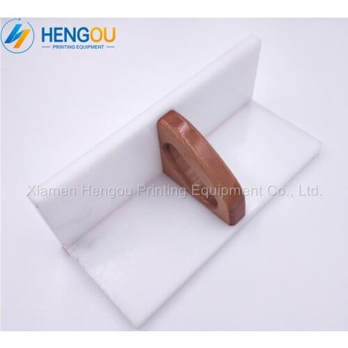 1 Piece 920/1300 Type Cutter Machine Parts Push the Cardboard Push the Paper Cardboard Jogger Under the Knife Tool Wood Paint