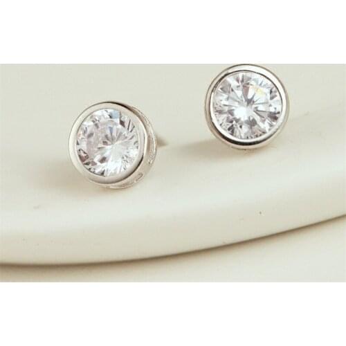 Real 925 Sterling Silver zircon round Stud Earrings For Fashion Women Party Minimalist Fine Jewelry Cute Accessories Gift ES487