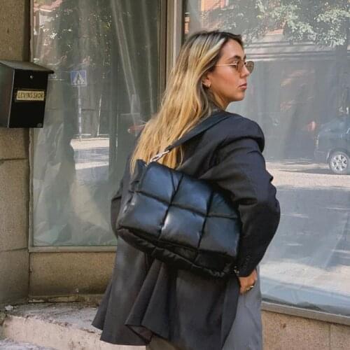 Fashion Quilted Women Shoulder Bags Designer Brand Handbag Luxury Nylon Space Padded Down Cotton Crossbody Bag Large Tote Winter