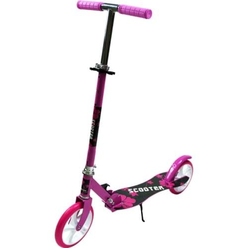 Two wheel rubber wheels of foldable scooter are used for all kinds of people over 6 years old and within 80kg