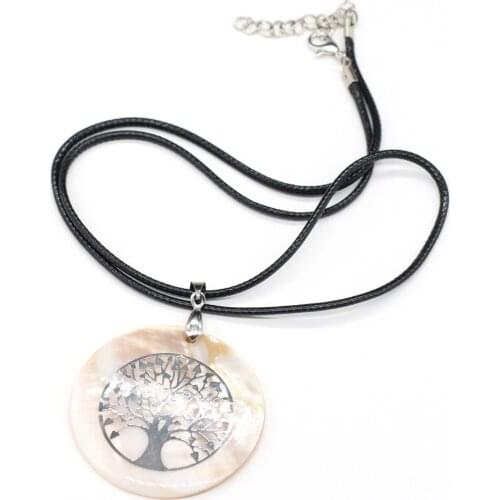 Natural Shell Necklace With Rope Length 55+5cm Exquisite Durable Round Necklace Pendant For Unisex Charm Jewelry Gifts 45x45mm