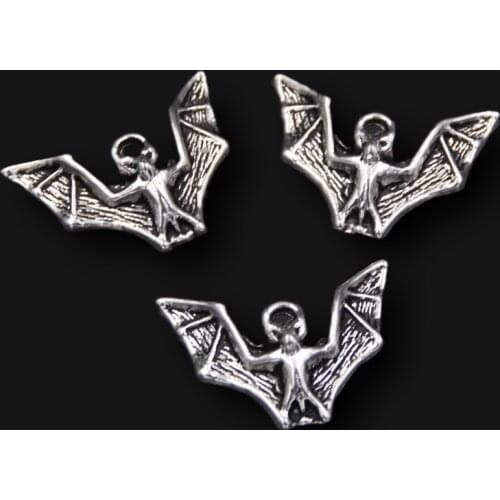 20pcs Silver Plated Bat Metal Pendants Retro Necklaces Earrings DIY Charms Jewelry Handicraft Making 23*17mm A251