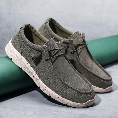 2020 New Lightweight Casual Shoes Men Flat Brand Sneakers Star Canvas Shoes Men Walking Shoes Male Plus size 47 48 Big Size